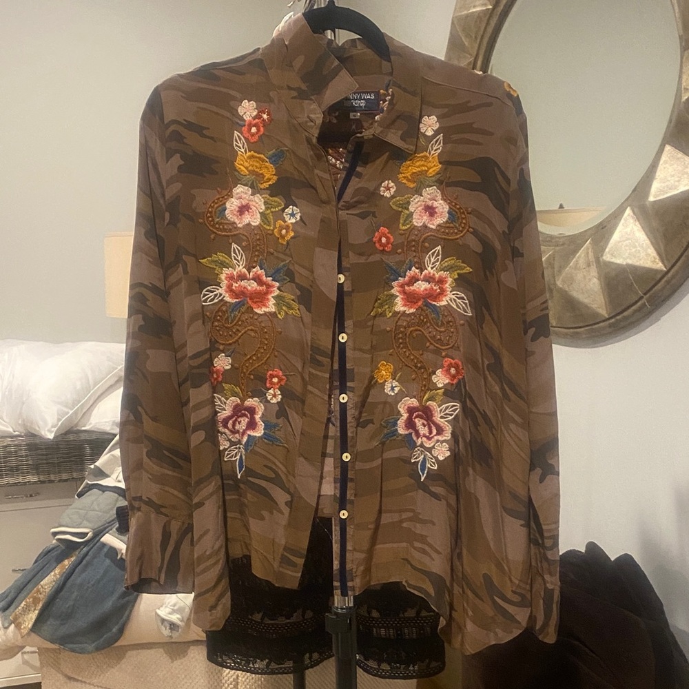 Johnny Was Camouflage Floral Embroidered Blouse